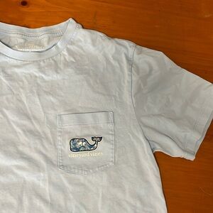 Light blue Vineyard Vines logo tee Small